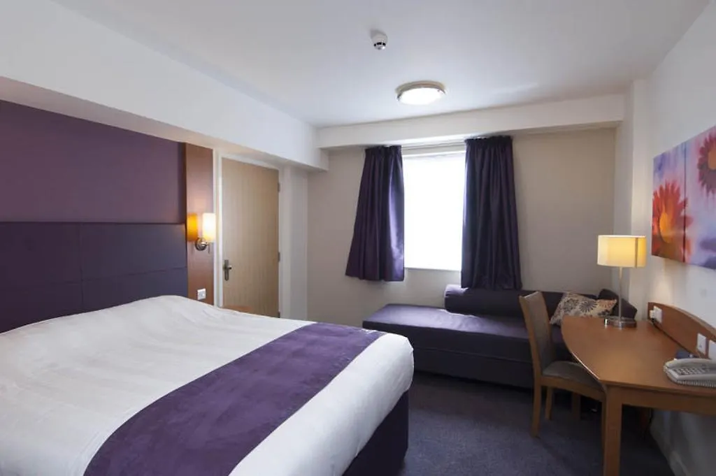 Premier Inn London Waterloo-1