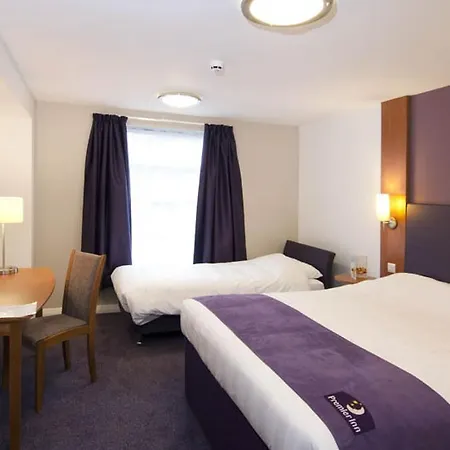 Premier Inn London Waterloo-2