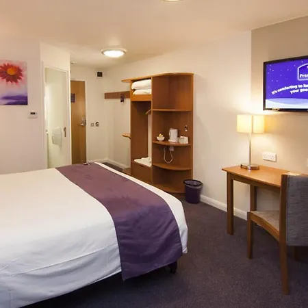 Premier Inn London Waterloo-3